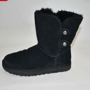 UGG women’s Marciela Black Shearling Boots size 7